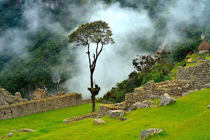 07 Day: Inca Jungle Adventure with Mountain Bike, Rafting, Zipline & Trek - Day 5: Aobamba Valley Walk to Aguas Calientes and Intihuatana