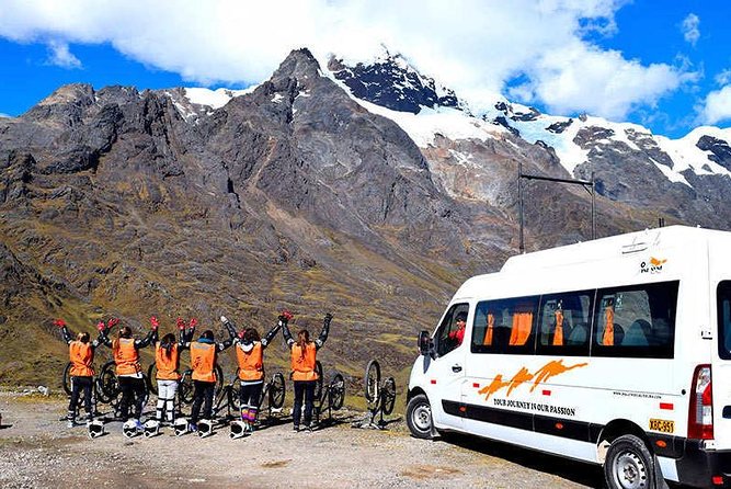 07 Day: Inca Jungle Adventure with Mountain Bike, Rafting, Zipline & Trek - Day 2: Sacred Valley with Moray, Maras Salt Mines, and Chinchero