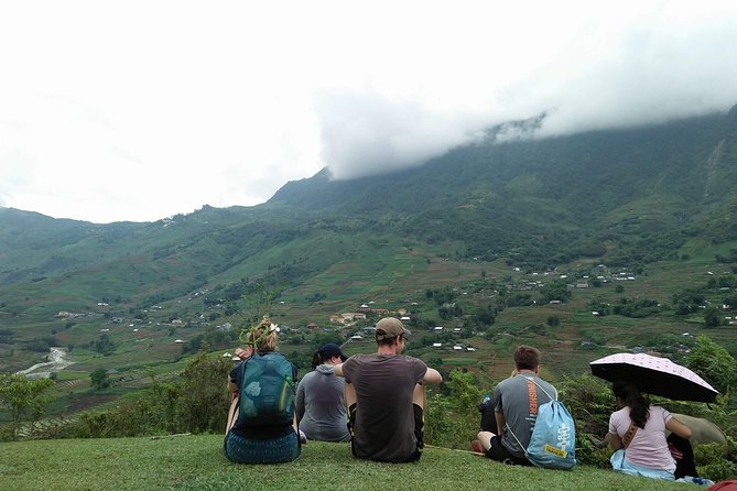 1-day Authentik trek & Panorama valley views - Village encounters: what you learn (and what you’re doing with your hands)