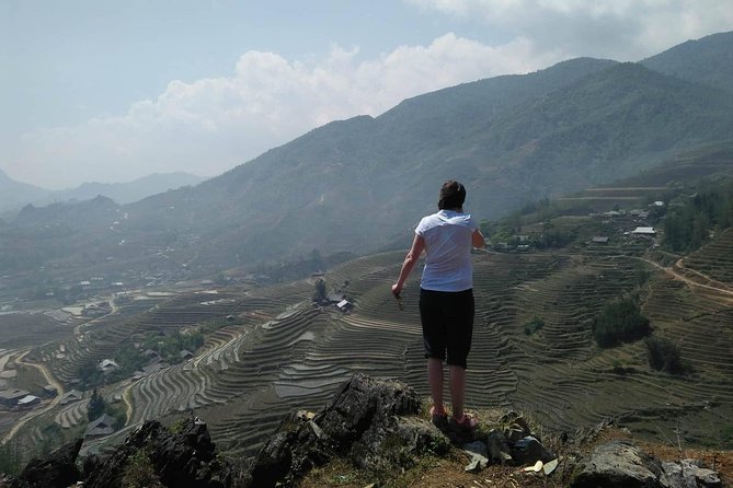 1-day Authentik trek & Panorama valley views - Green tea at a local home: small moment, big payoff