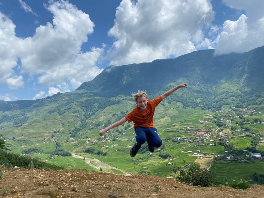 1-Day Sapa Long Trek - Rice Field Terrace, Ethnic Culture - The textiles and natural dye stop around 2:00 PM