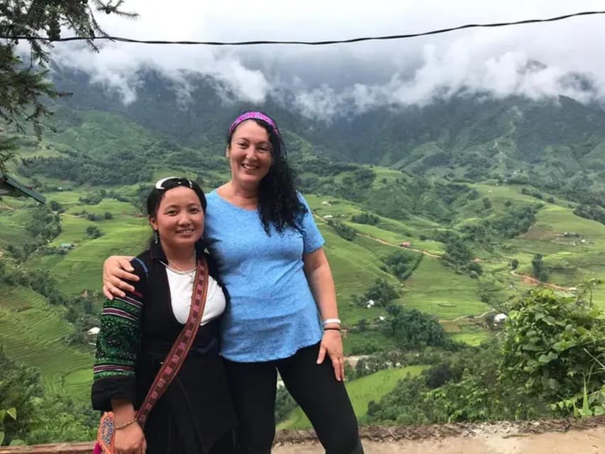 1 DAY Trek the Most Beautiful Villages of Sapa & Local Guide - Guides and the human side: English, humor, and village storytelling