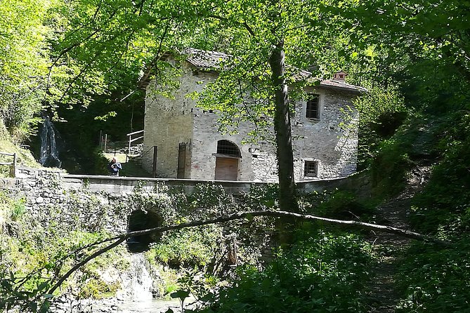 1 Day Trekking - Il Sentiero del Viandante: BELLANO. VARENNA - Varenna afterward: time for the lake edge