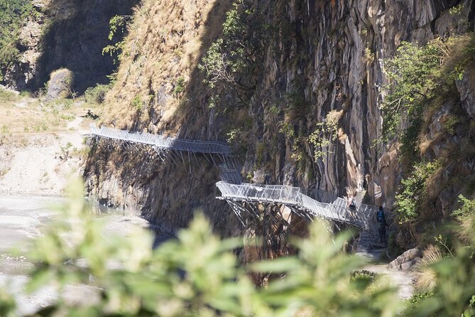 10 Days Manaslu Circuit Trek in Larke La Pass - Day 4: Deng to Namrung and the suspension-bridge climbs