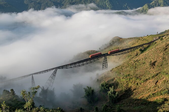 2-day Sapa Trekking & Fansipan Cable Car & Bus from Hanoi - Hanoi to Sapa: the bus ride that actually helps you enjoy Sapa