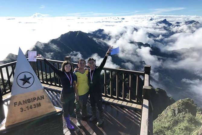 2 Days Fansipan Trekking - Base camp night: where comfort helps you earn sunrise