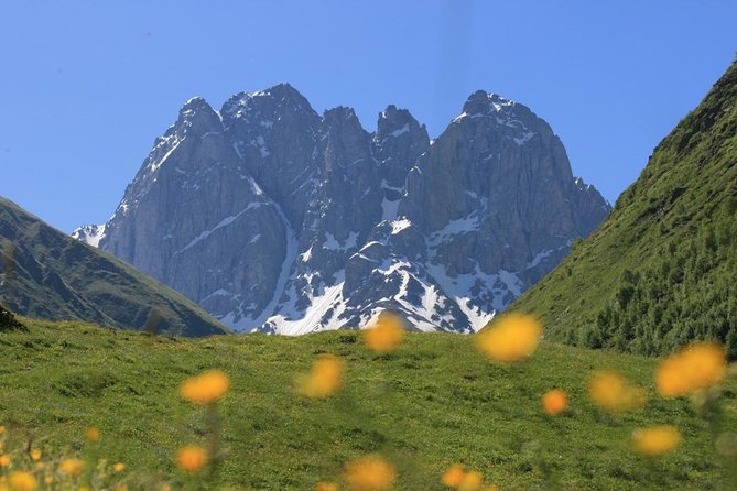 2 Days Private Tour to Kazbegi and Juta Village with Trekking - Key highlights you’ll care about