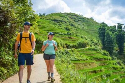 2-Days Sapa Trekking and Overnight in Tavan Village - Arriving in Sapa: costumes, the welcome moment, and your first meal