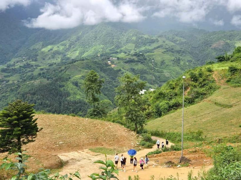 2 Night Lao Chai-Ta Van Homestay- Trekking & Fansipan Visit - Day 2: Early pancakes, Muong Hoa Valley trekking, and Ta Van downtime by the stream