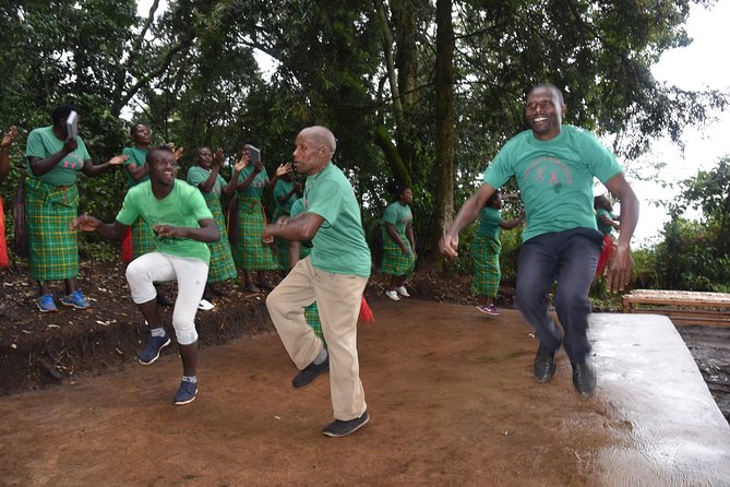 3-Day Gorilla Trekking safari in Bwindi Impenetrable Forest - Gorilla tracking at Bwindi: what the hour in the forest really means