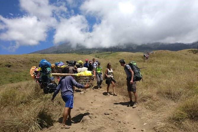 3 days 2 night trekking Rinjani to Summit and lake - Guides, Team Size, and the Human Side of Safety