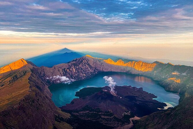 3D/2N Rinjani trekking summit,lake and hot springs. - Key highlights at a glance