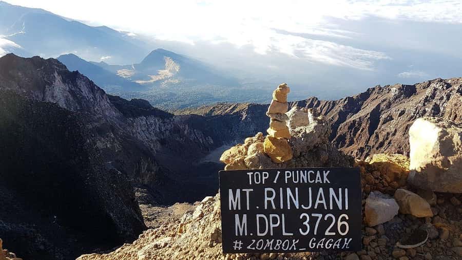 3d/2n trekking mount rinjani summit lake & hot springs - Gear, fitness, and weather: your comfort plan