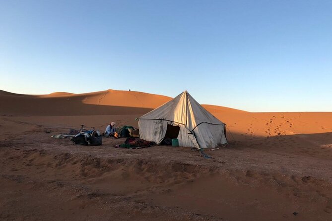 4 Day Private Desert Trek from M'Hamid to Chegaga - Food, Tents, and the Comfort Level: What’s Covered and What You’ll Still Need