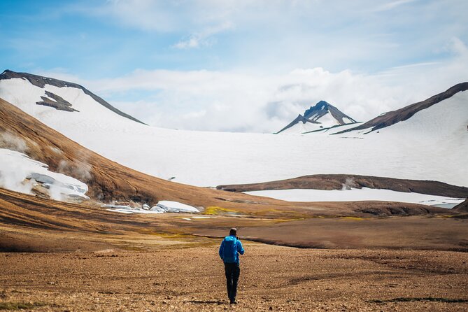4 Days Laugavegur Trekking Tour - Day 1 Landmannalaugar: lava fields, Vonugil canyon, and a soak