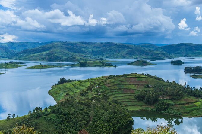6 Days Uganda Gorilla, Chimps Trekking and Wildlife Safari - The Bwindi road trip: the 10-hour drive through Kigezi