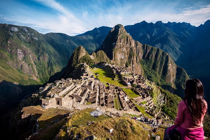 7-Day: Inca Trail Trek to Machu Picchu Group Tour - Day 6: Intipunku before sunrise, Machu Picchu guided time, then the route to Cusco