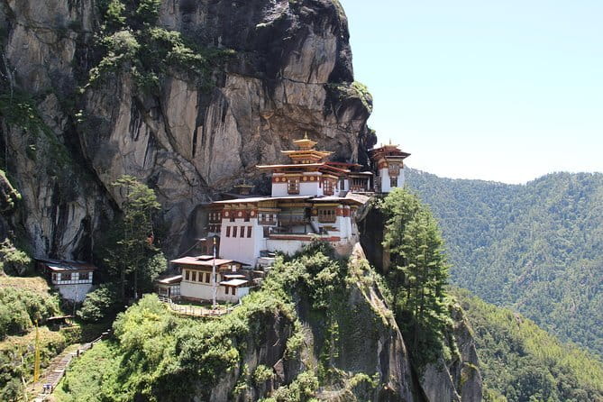 8 Days Bhutan Cultural Tour with 2-Day Bumdrak Trek - Western Bhutan, not just the usual boxes on the map