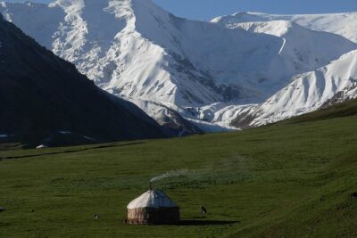 8 Days Private Tour at Lenin Peak Base Camp Trek - The Alay Mountains Climb to Koshmoinok Pass (3,210 m)