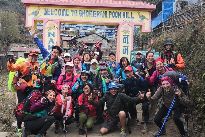 9 Days GHOREPANI POONHILL TREK - The bus ride to Pokhara: comfort with a view payoff