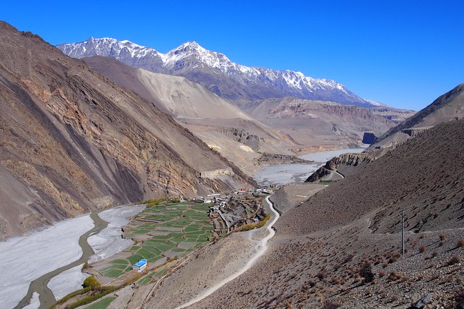 Annapurna Circuit Short Trek - Walking Days and High-Altitude Reality (Thorong La Mentioned at 5,416m)