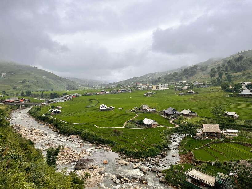 AUTHENIC 2D1N Trek & Bungalow Retreat with Dinh Hmong Family - Day 1: Y Linh Ho to Ta Van through Muong Hoa Valley