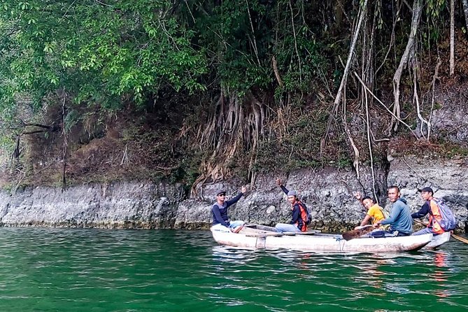 Bali Jungle Trekking and Lake Canoeing Tour - Ulan Danu Tamblingan Temple: spirituality without the tourist rush