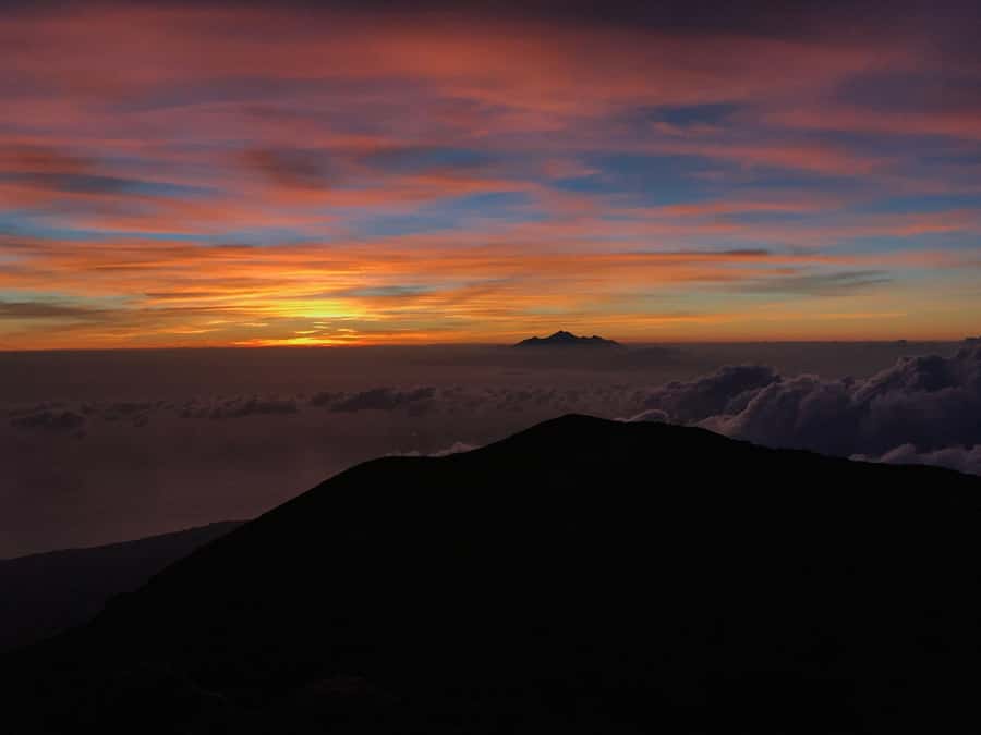 Bali: Mount Agung Sunrise Trekking Tour via Besakih Temple - The Night Hike: Jungle, Volcanic Sand, and Steep Real Work