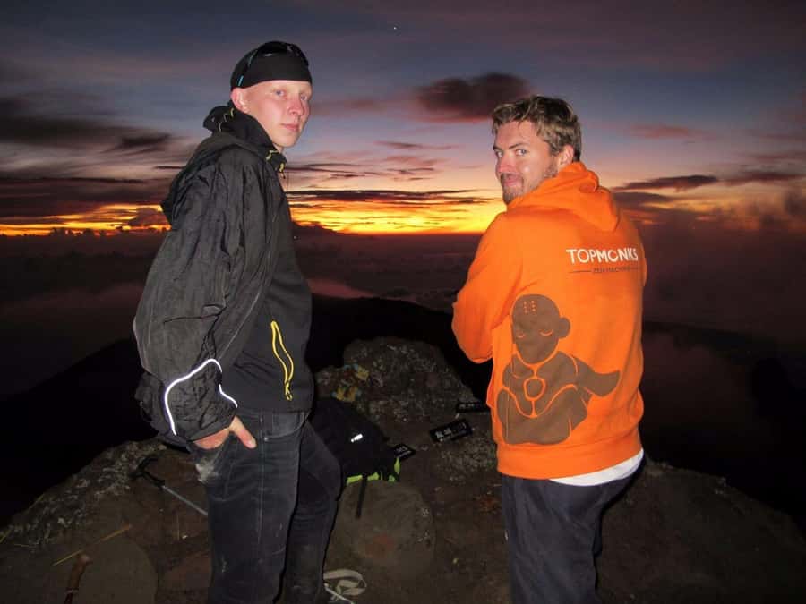 Bali: Mount Agung Sunrise Trekking Tour via Besakih Temple - Sunrise Views You Can Expect to Spot