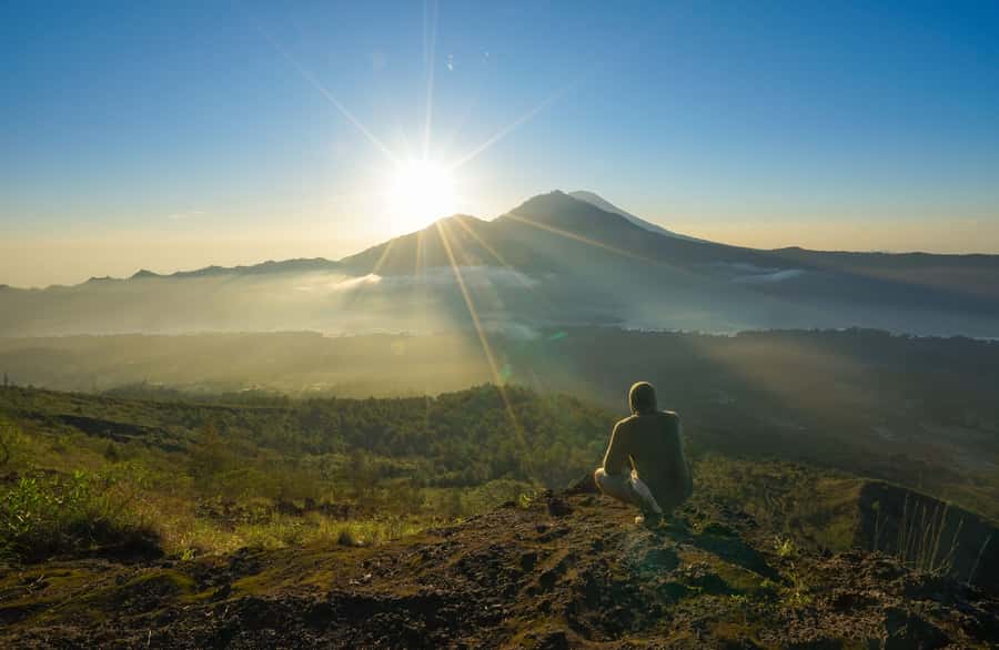 Bali: Mount Batur Sunset Trek with Picnic - Meeting at Mt. Batur Lounge: Clean Toilets, Shower, Then Go