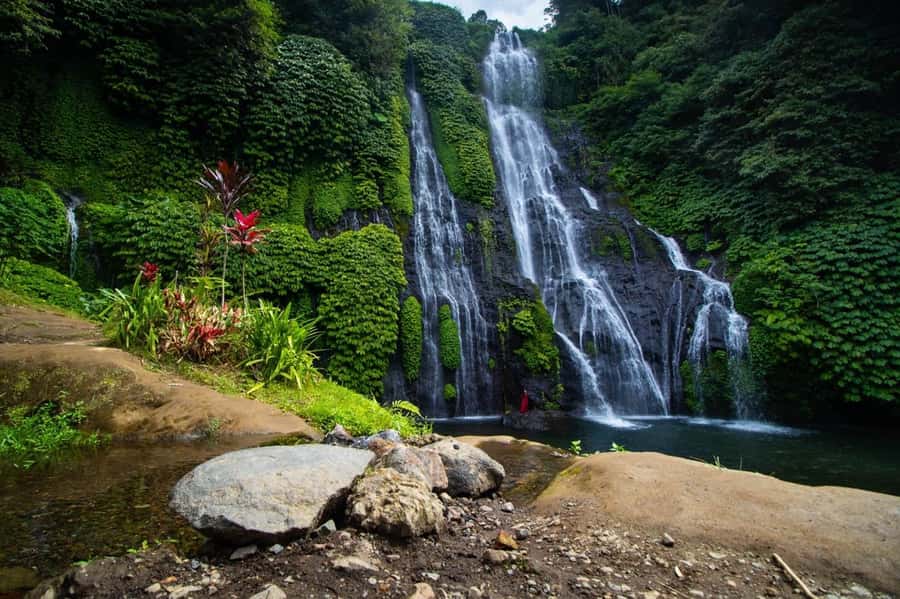 Bali: Munduk Waterfalls Trek, Twin Lakes and Temple Tour - Trekking to Banyumala Twin Waterfalls in the Rainforest