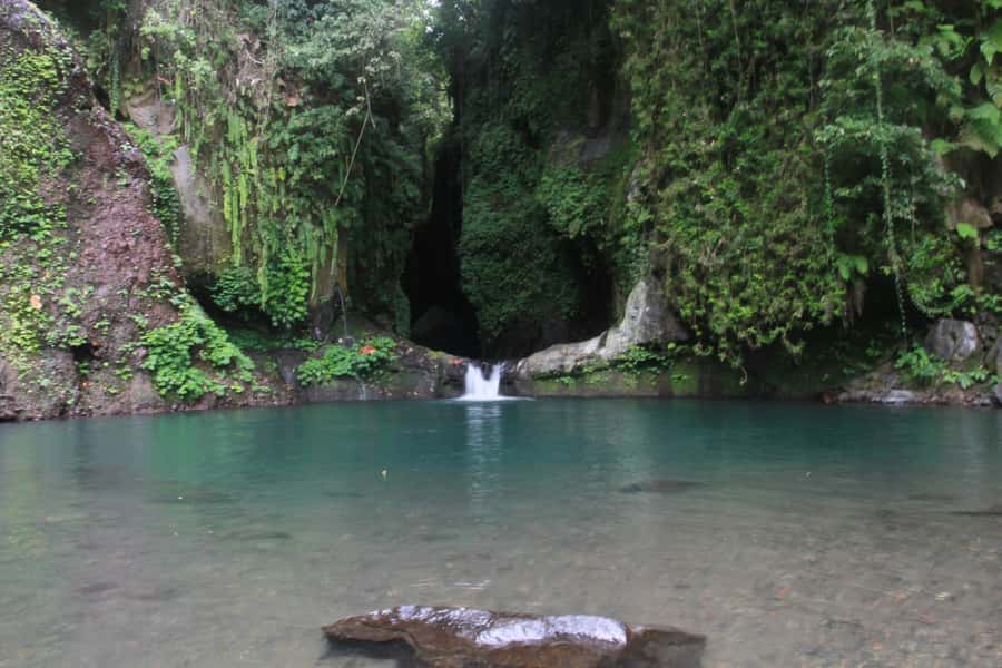 Bali: Sambangan Waterfalls Trekking, Sliding, & Jumping Trip - Aling-Aling to Pucuk: jumps and slides, with real choices