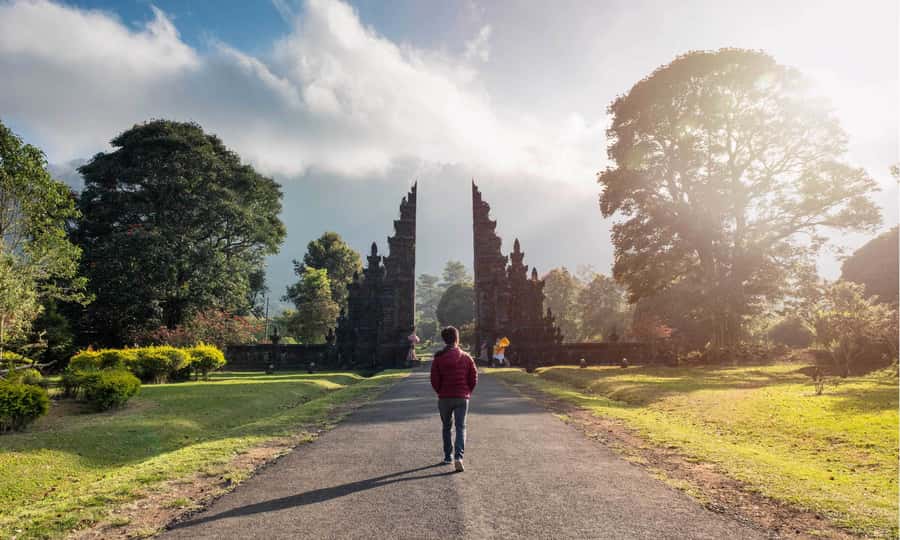 Bali: Twin Lakes, Handara Gates, and Forest Trekking Tour - From 4 AM Pickup to the Sunrise Viewpoint: The Real Logistics