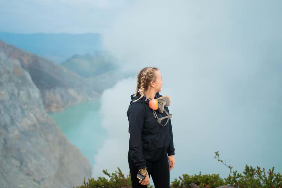 Banyuwangi: Ijen Crater Bluefire and Sunrise Guided Trek - Why the Ijen Blue Fire Trek Starts Before Sunrise