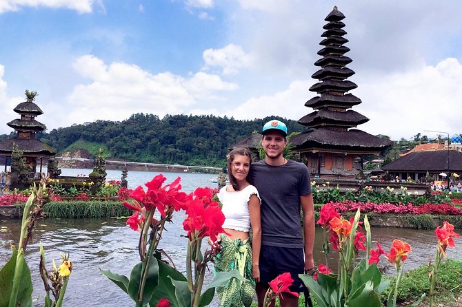 Best of Bali Water Temple and UNISCO Rice Terrace Trek - Tanah Lot at sunset: the offshore rock temple moment