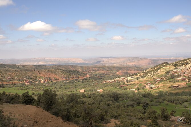 Best private 3 days Marrakech to Merzouga Dunes & Camel Trek - Todra Gorge in the morning: canyon time before Merzouga