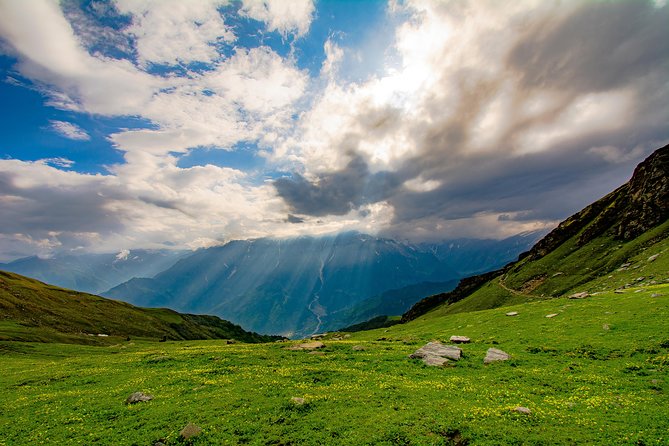 Bhrigu Lake and Alpine Meadow Trek - Day 3: Back to Gulaba and into Manali Before 5:00 pm
