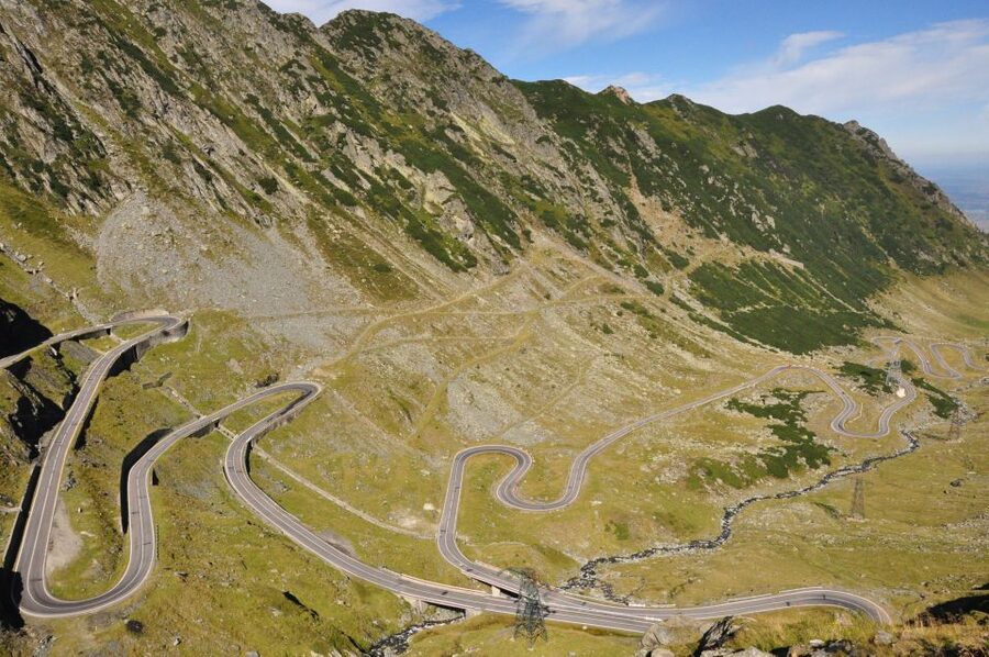 Brasov: Private Fagaras Mountains Trekking Tour - From Balea Lake to Capra Lake: the 4–5 hour heart of the hike