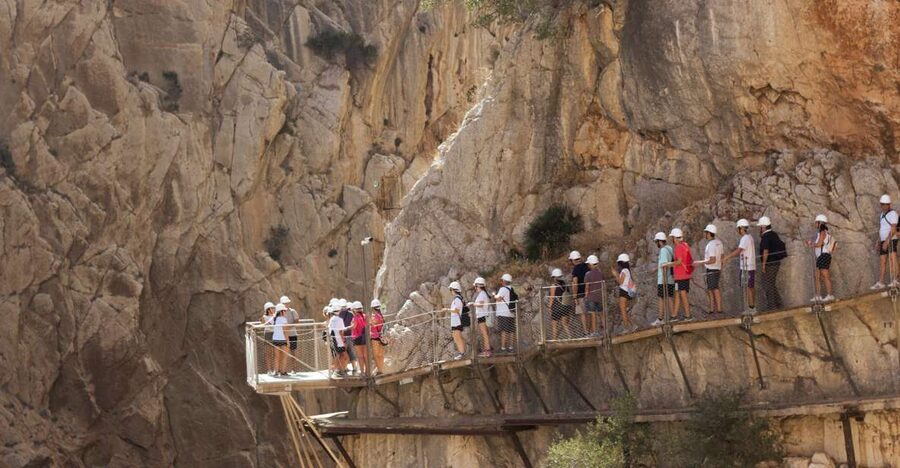 Caminito del Rey: Trekking Tour with Hiking Guide - Key things that make this tour worth it