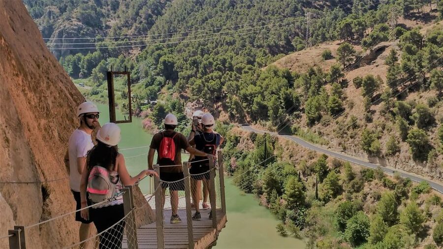 Caminito del Rey: Trekking Tour with Hiking Guide - Wind, closures, and group flow: how the day can change