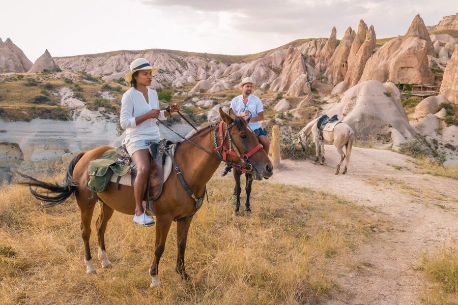 Cappadocia: Sunset Horse Trek Through the Valleys - The Red Valley Pause and Panoramic Break