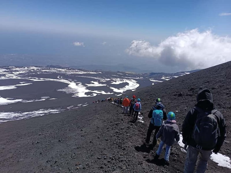 Catania, Etna trekking with guide and cable car at 3000 meters + transfer available - Barbagallo craters (2002/03): the walk gets more dramatic