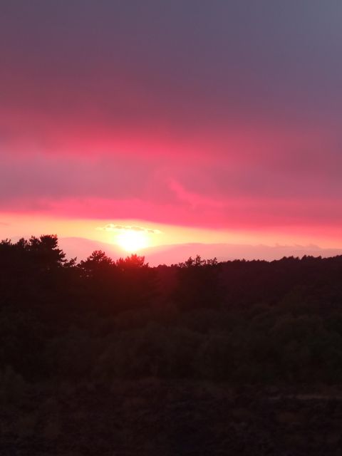 Catania: Mount Etna Sunset Trekking with Wine Tasting - Piano Vetore sunset: wine with Etna views