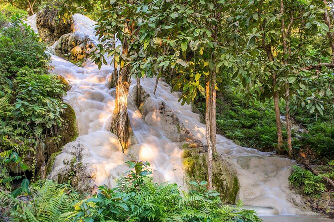 Chiang Dao Cave Trekking Small Group Tour – Full Day - Getting started right: 8:00 am and the Tha Phae Gate meet-up