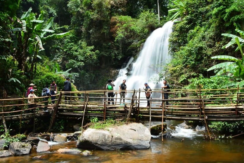Chiang Mai: Doi Inthanon Trip with Pha Dok Siew Guided Trek - Waterfalls and viewpoints: how the park’s weather shapes what you see