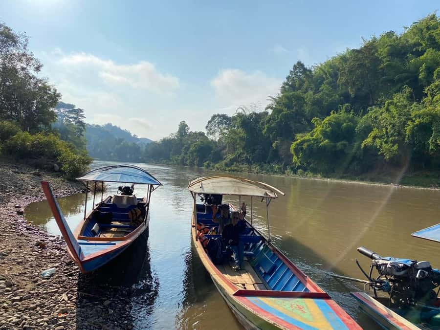 Chiang Rai: 1-Day Trekking and Longtail Boat Trip - Phasoet Hot Spa break plus included lunch