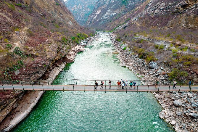 Classic Choquequirao Trek – 5 Days / 4 Nights - Day 4: Back down, river cooling, and a Chiquisca home visit