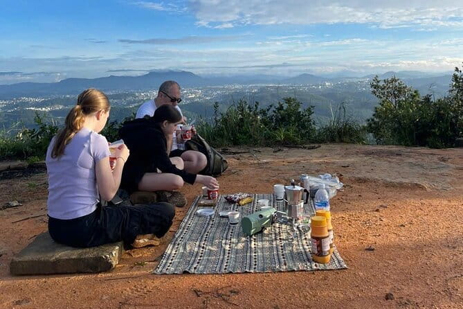 Dalat: Cloud Hunting & Sunrise Trekking to Hon Ho Mountain - Hike pacing on Hon Bo/Hon Ho: steep but short
