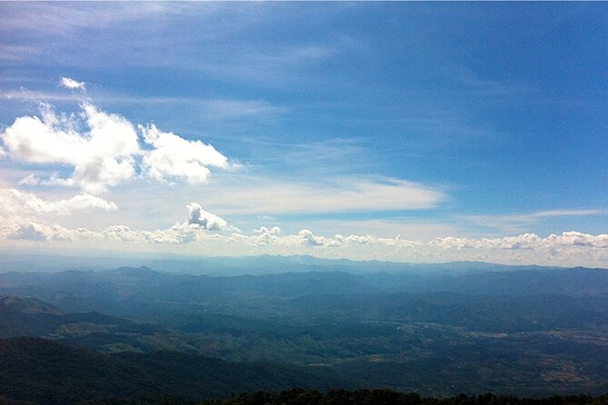 Doi Inthanon Private Trek & Lunch Tour from Chiang Mai - Stop 4: Ban Mae Klang Luang and the coffee-after-opium story