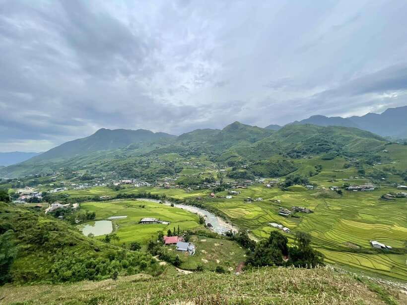 Easy Trek in Sapa mountain : Y Linh Ho - Lao Chai - Ta Van - Crossing the Muong Hoa hanging bridge for instant wow factor